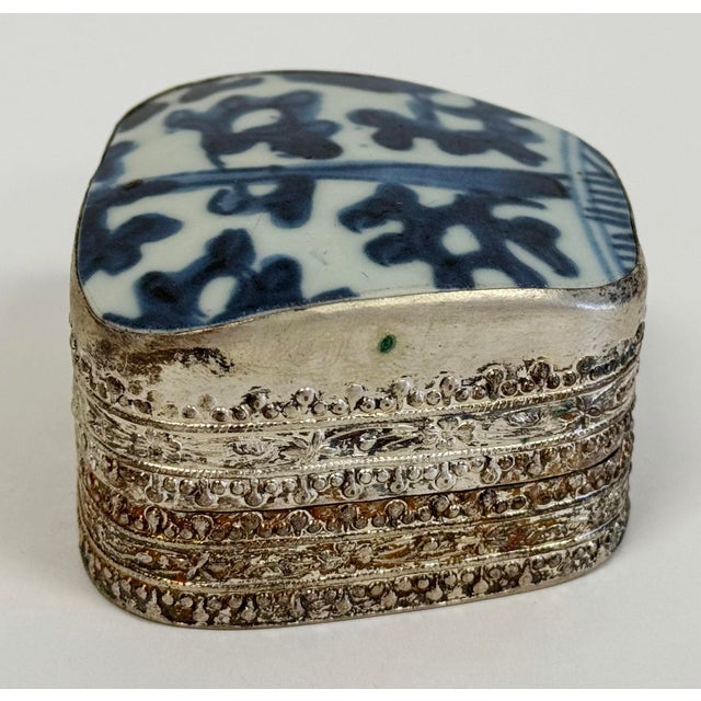 Mid 20th Century Vintage Chinese Porcelain Shard Box For Sale - Image 5 of 8
