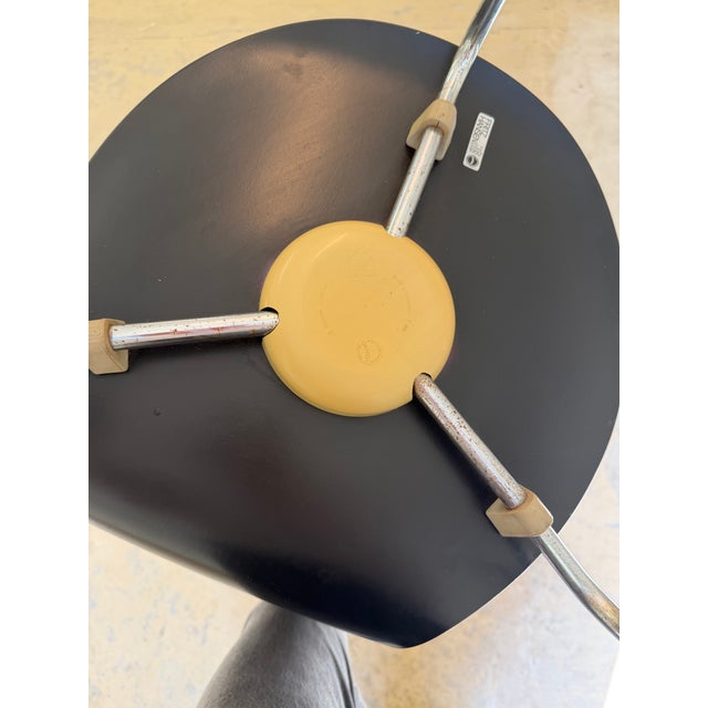Ant Chair in Black by Arne Jacobsen for Fritz Hansen, 1992 For Sale - Image 12 of 14