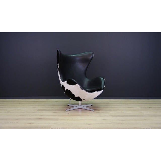 Vintage Danish Egg Chair by Arne Jacobsen for Fritz Hansen, 1980s For Sale - Image 3 of 18