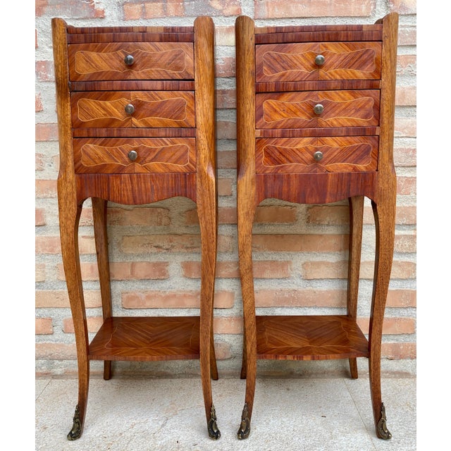 Late 19th Century Description Pair of French Walnut Bedside Tables Adorned with Fine Louis XV Mar For Sale - Image 18 of 18
