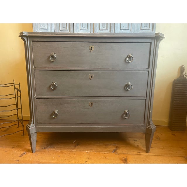 Dutch Chest of Drawers in Pine For Sale - Image 18 of 18