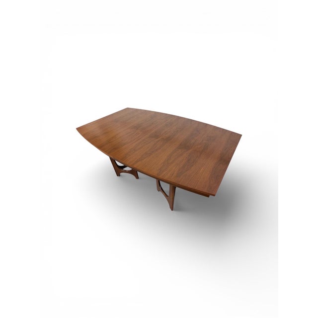 Mid-Century Modern Mid-Century Modern Young Manufacturing Walnut Dining Table For Sale - Image 3 of 10