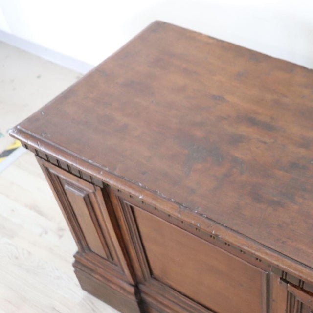 17th Century Chest in Walnut For Sale - Image 13 of 18