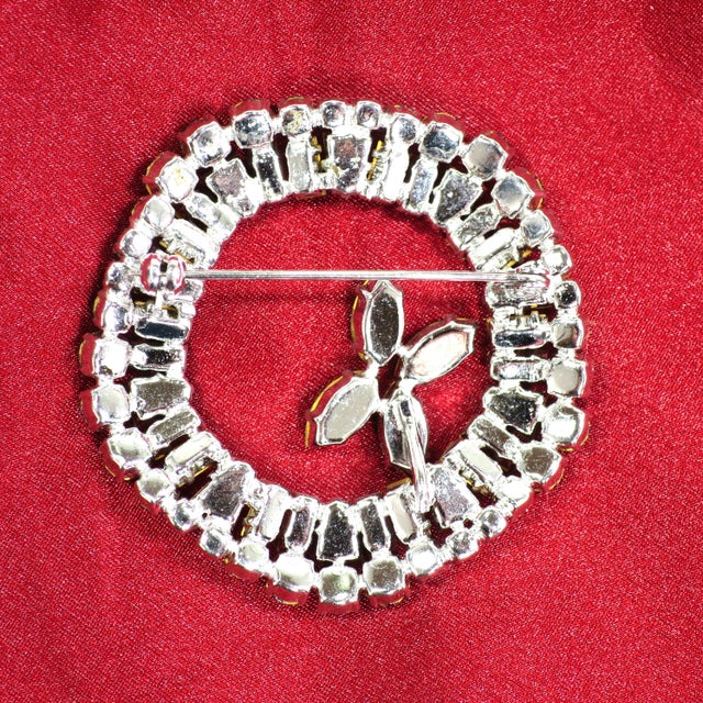 Metal Vintage 'Black Diamond' Crystal Brooch 1950s For Sale - Image 7 of 7