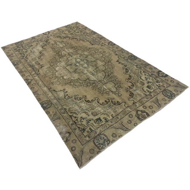 Vintage Middle Eastern Hand-Knotted Rug For Sale - Image 3 of 6