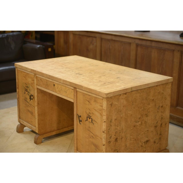 Beige English Desk in Birch Burl with Bee Motif Marquetry, 1950s For Sale - Image 8 of 14