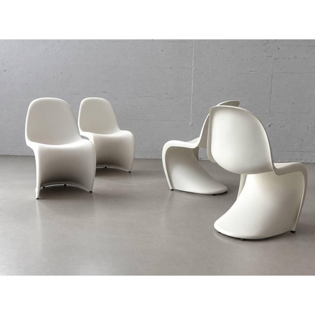 2000 - 2009 White Panton Chair by Verner Panton from Vitra, 2008 For Sale - Image 5 of 15