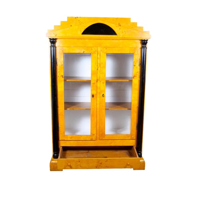 Antique Biedermeier Style Vitrine Cabinet, Central Europe, Circa 1820–1840 For Sale - Image 9 of 10
