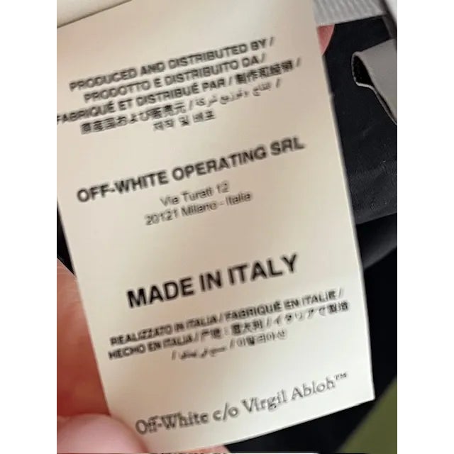 Virgil Abloh Off-White Crossbody/Shoulder Bag, Made in Italy, Adjustable Straps For Sale - Image 9 of 12