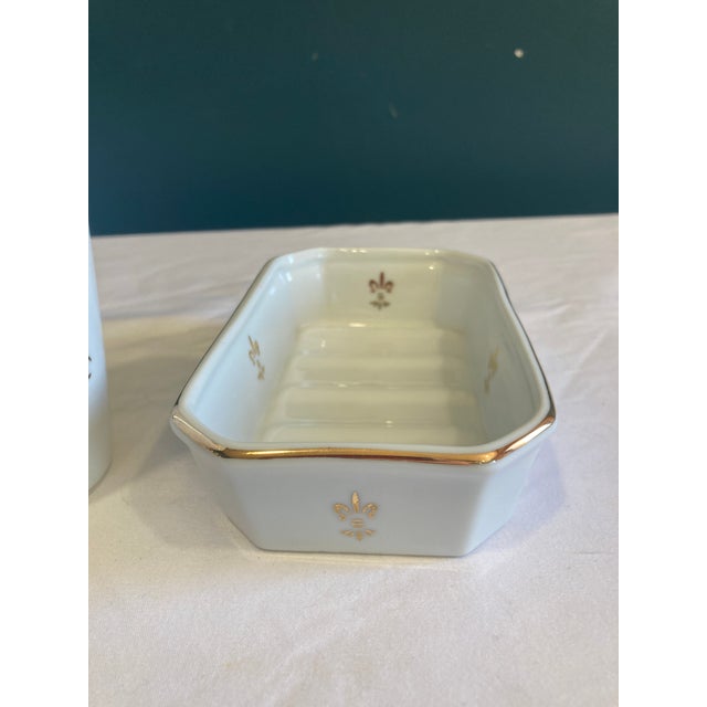 1980s Porcelain Cup and Soap Dish Set With Gold Fleur-De-Lis - Set of 2 For Sale - Image 4 of 11