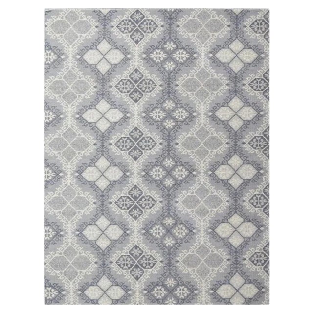 Handwoven European Style Flat Kilim Rug For Sale