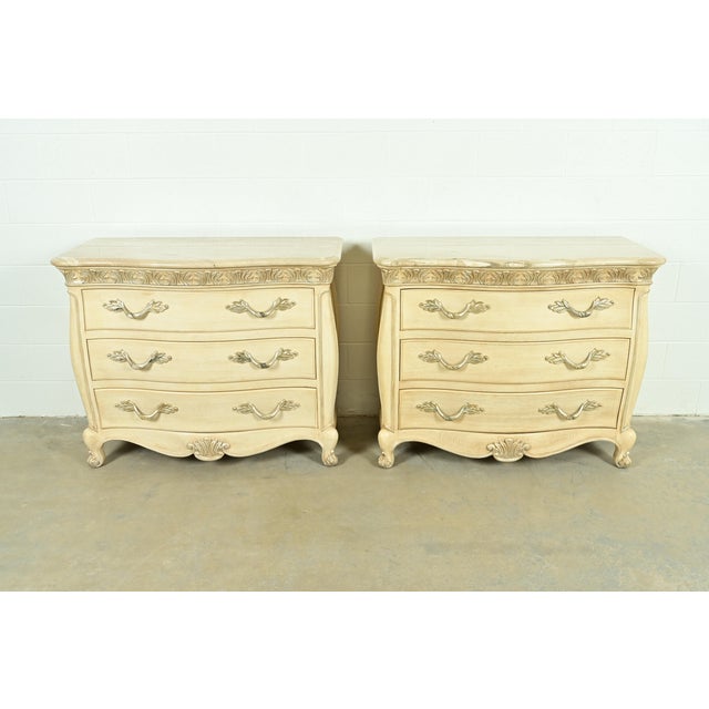 A gorgeous pair of French Provincial or French Rococo Louis XV style commodes or dresser chests By Henredon USA, Late 20th...
