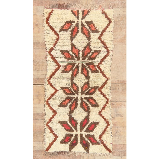Vintage Azilal Moroccan Rug, 03'02 X 06'11 For Sale - Image 10 of 10
