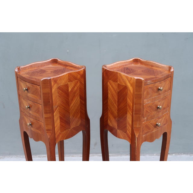 1930s Very Elegant Set of Two Narrow Rosewood French Louis XV Style Side Tables Nightstands. For Sale - Image 17 of 18