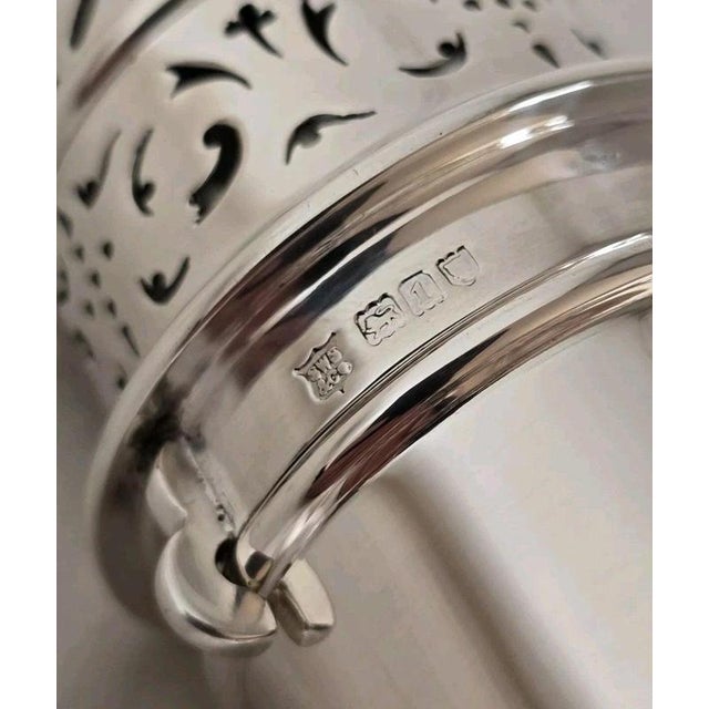 Edwardian Sterling Silver Sugar Caster from S.W. Smith & Co, London, 1906 For Sale - Image 18 of 18