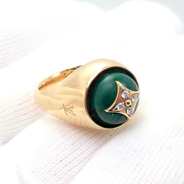 Metal Louis Vuitton Yellow Gold Diamond Malachite Blossom Signet Ring, Size 8.25 For Sale - Image 7 of 10