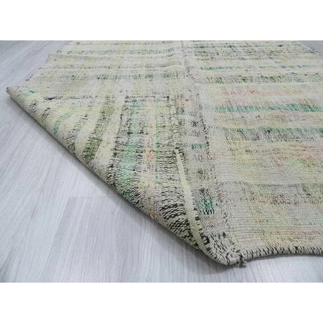 Vintage Modern Turkish Rag Rug - 4′7″ × 6′2″ For Sale In Los Angeles - Image 6 of 6