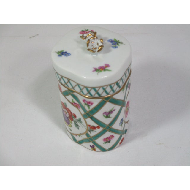 White 1970s Elios H&f Hand Painted Porcelain Boxes Made in Italy, Set of 2 For Sale - Image 8 of 10