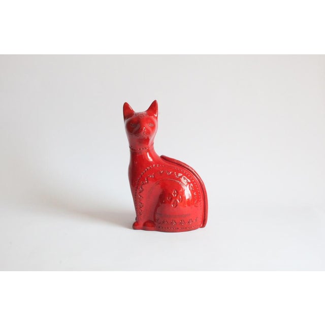 A red cat figure sculpture by Aldo Londi for Bitossi Ceramiche, Montelupo Fiorentino, Italy. with the typical Rimini blue...