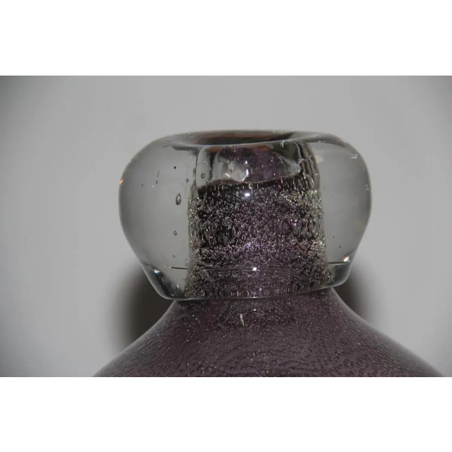 This vase from the 1960s consists of bubbled glass.