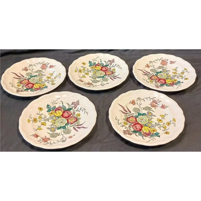 Early 20th Century Bundle of Spode Gainborough S245 Dinner Plates- Set of 13 For Sale - Image 6 of 6