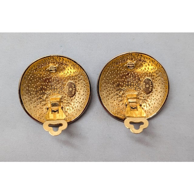 Black Vintage Signed Alexis Kirk Round Goldtone Black Enamel & Cabochon Faux-Tiger's Eye Clip Earrings-2 Pieces For Sale - Image 8 of 8