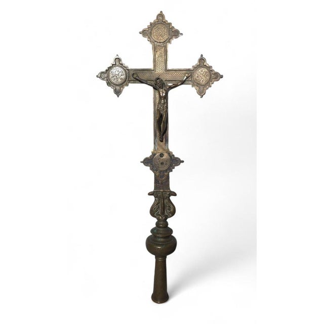 17th Century 17th Century Italian Processional Cross in Bronze For Sale - Image 5 of 16