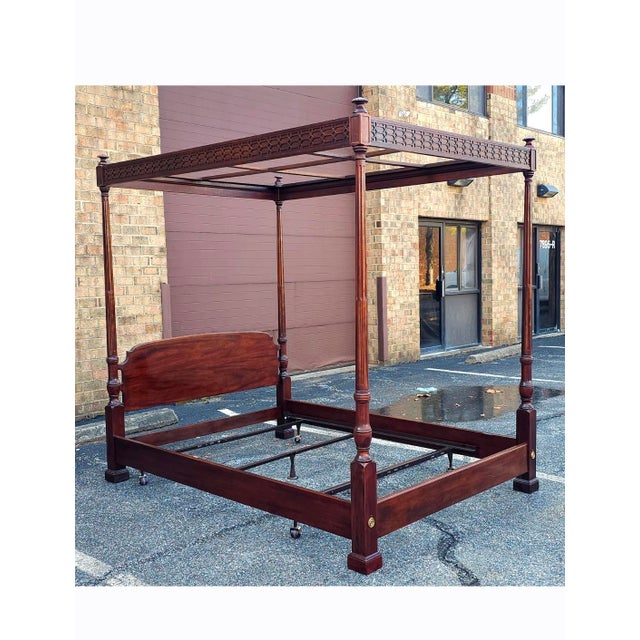 Henredon Late 20th Century Henredon Attributed Federal Carved Mahogany Four-Poster Queen Size Fretworked Canopy Bed For Sale - Image 4 of 15
