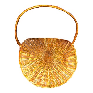 1990s Vintage Woven Wicker/Rattan Basket With Handle For Sale