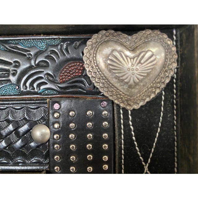 "Out of the Mist" ~ Lorie Batson Original Oil Painting. A Group of Horses at Dawn as the Mist Is Rising Off the Pond. For Sale - Image 9 of 17