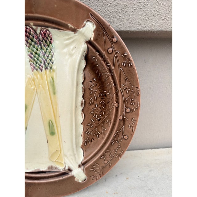 Luneville 19th Century Majolica Asparagus Plate Luneville For Sale - Image 4 of 5
