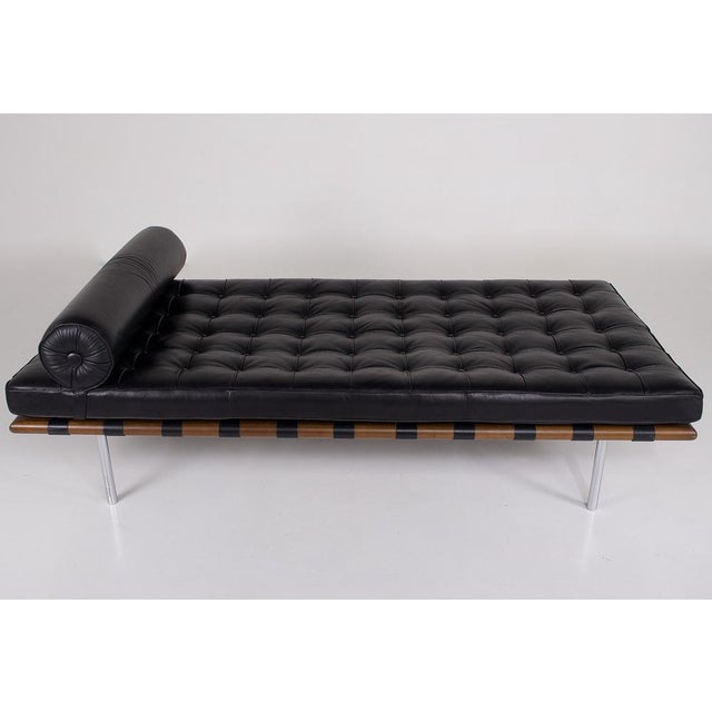 Wood Vintage Barcelona Daybed in Black Leather by Mies Van Der Rohe for Knoll, 2000s For Sale - Image 7 of 16