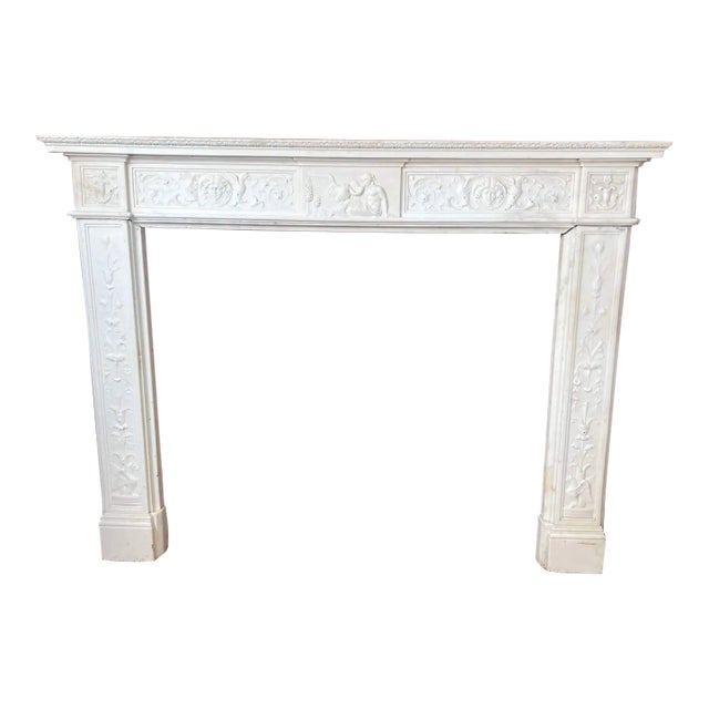 Magnificent 1820s Italian Neoclassical Mantel in Fine Statuary Carrara Marble For Sale