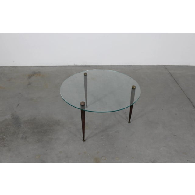 Round Coffee Table with Crystal Top and Brass Legs, 1990s For Sale - Image 4 of 6