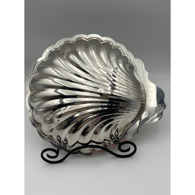 Metal Vintage English Silver Mfg. Corp. Silverplate Scallop Shell Serving Dish For Sale - Image 7 of 8