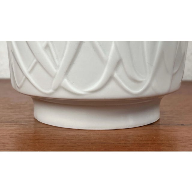 Vintage German White Porcelain Paradies Series Vase by Kurt Wendler for Edelstein Bavaria, 1970s For Sale - Image 15 of 17