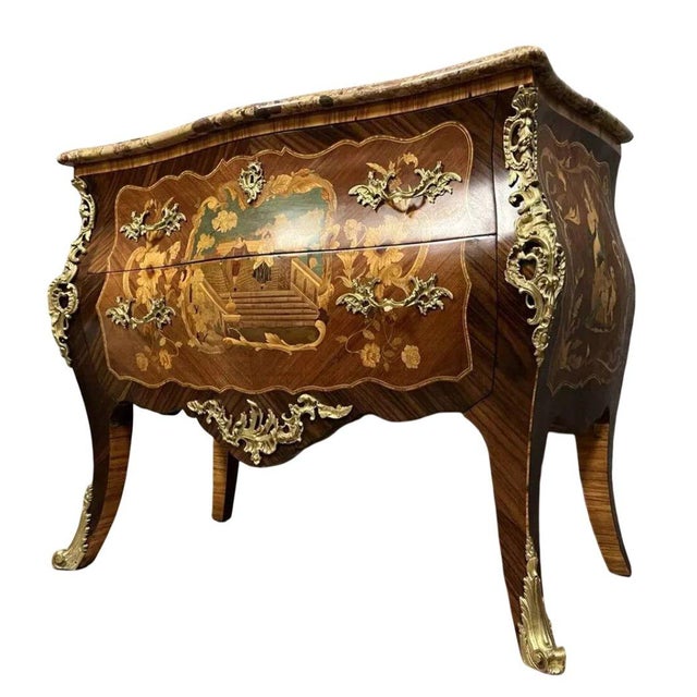 Louis XV Style Curved Commode from Delys For Sale - Image 6 of 7