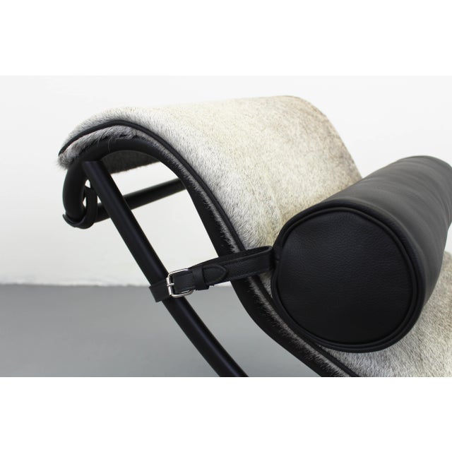 LC4 Chaise Lounge in Leather by Le Corbusier and Charlotte Perriand for Cassina For Sale - Image 9 of 14