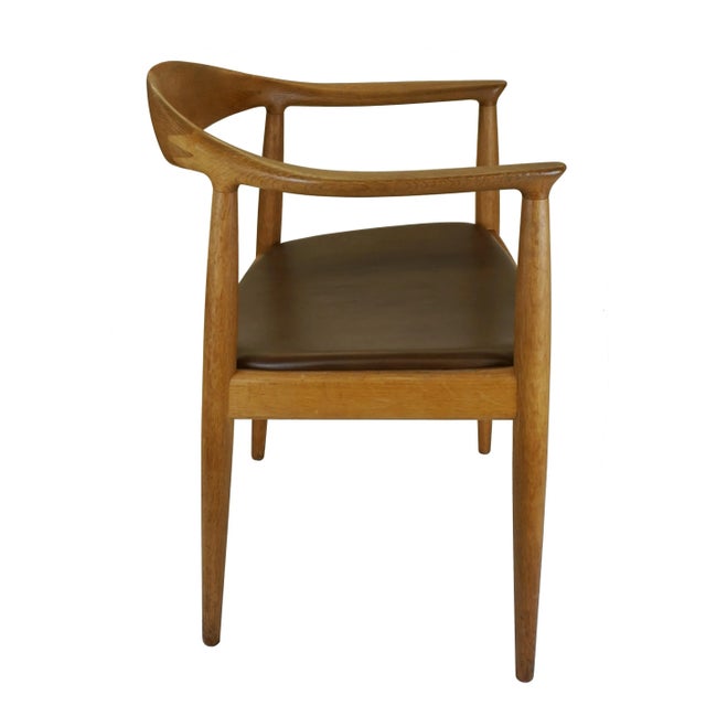 Knoll 'The Chair' Designed by Hans Wegner for Johannes Hansen, Denmark For Sale - Image 4 of 10