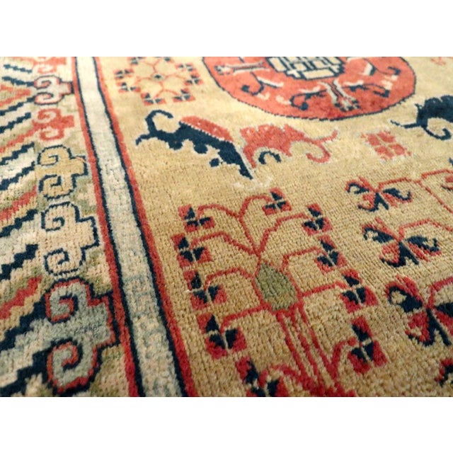 Rustic Galerie Shabab Collection Early 20th Century Indian Lahore Throw Rug For Sale - Image 3 of 8