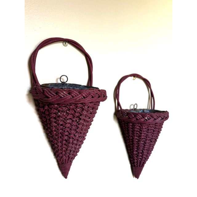 Mid 20th Century Victorian English Burgundy Wicker Conical Shaped Handle Wall Pockets, a Pair For Sale - Image 4 of 11