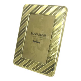 80’s 5x7 Rectangular Striped Brass Picture Frame With Black Velvet Back, Table Top For Sale