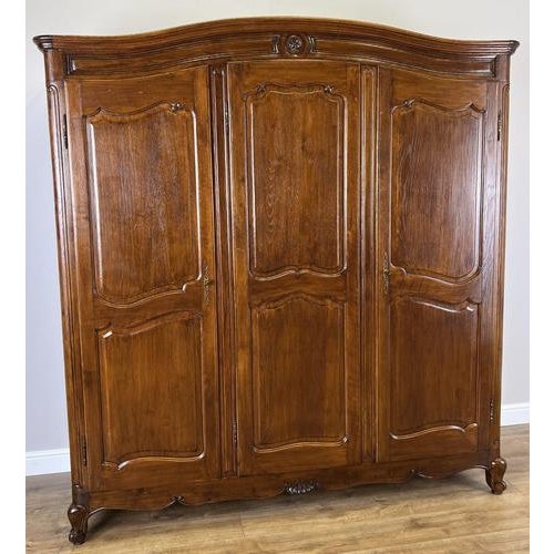 Vintage French Louis XVI Style Wardrobe in Oak For Sale - Image 11 of 11