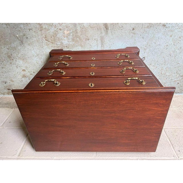 English Mid 20th Century Vintage Chippendale Style Mahogany 4 Drawer Chest or Nightstand For Sale - Image 3 of 11