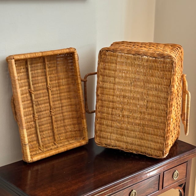 Mid-20th Century Vintage Natural Woven Wicker Utility Basket For Sale - Image 9 of 12