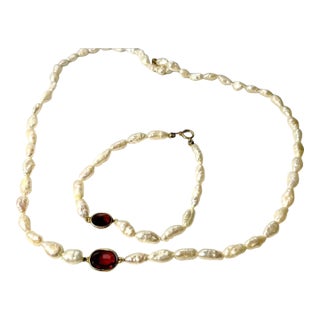 Late 20th Century 14k Gold Hessonite Garnet 7mm. Salt Water Pearl Necklace & via Bracelet Set For Sale