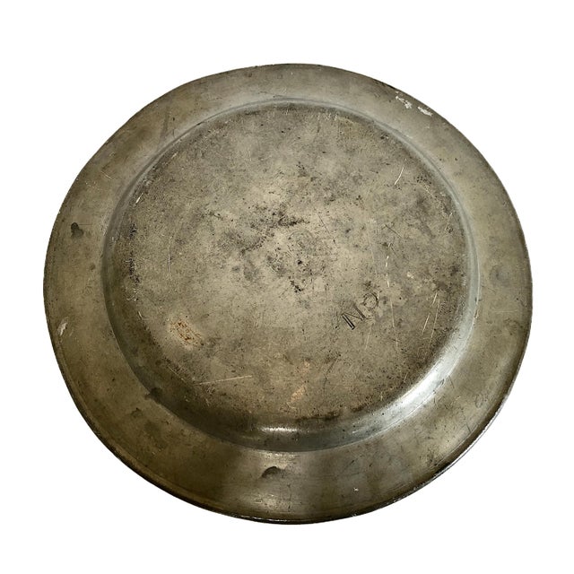 Set of Three Late 18th-Century European Pewter Dinner Plates For Sale - Image 15 of 16