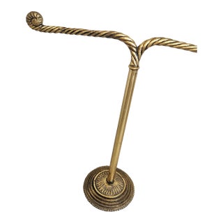 1960s Hollywood Regency Brass Double-Arm Guest Towel Stand For Sale