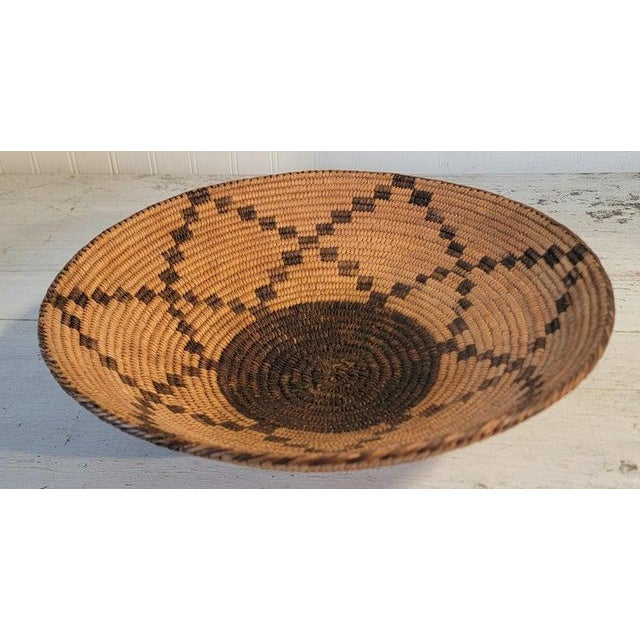 Folk Art 1930s Large American Hand Woven Basket For Sale - Image 3 of 6