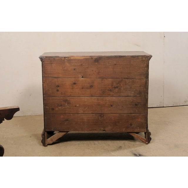 18th Century Italian Walnut Wood Cassettiera For Sale In Atlanta - Image 6 of 12